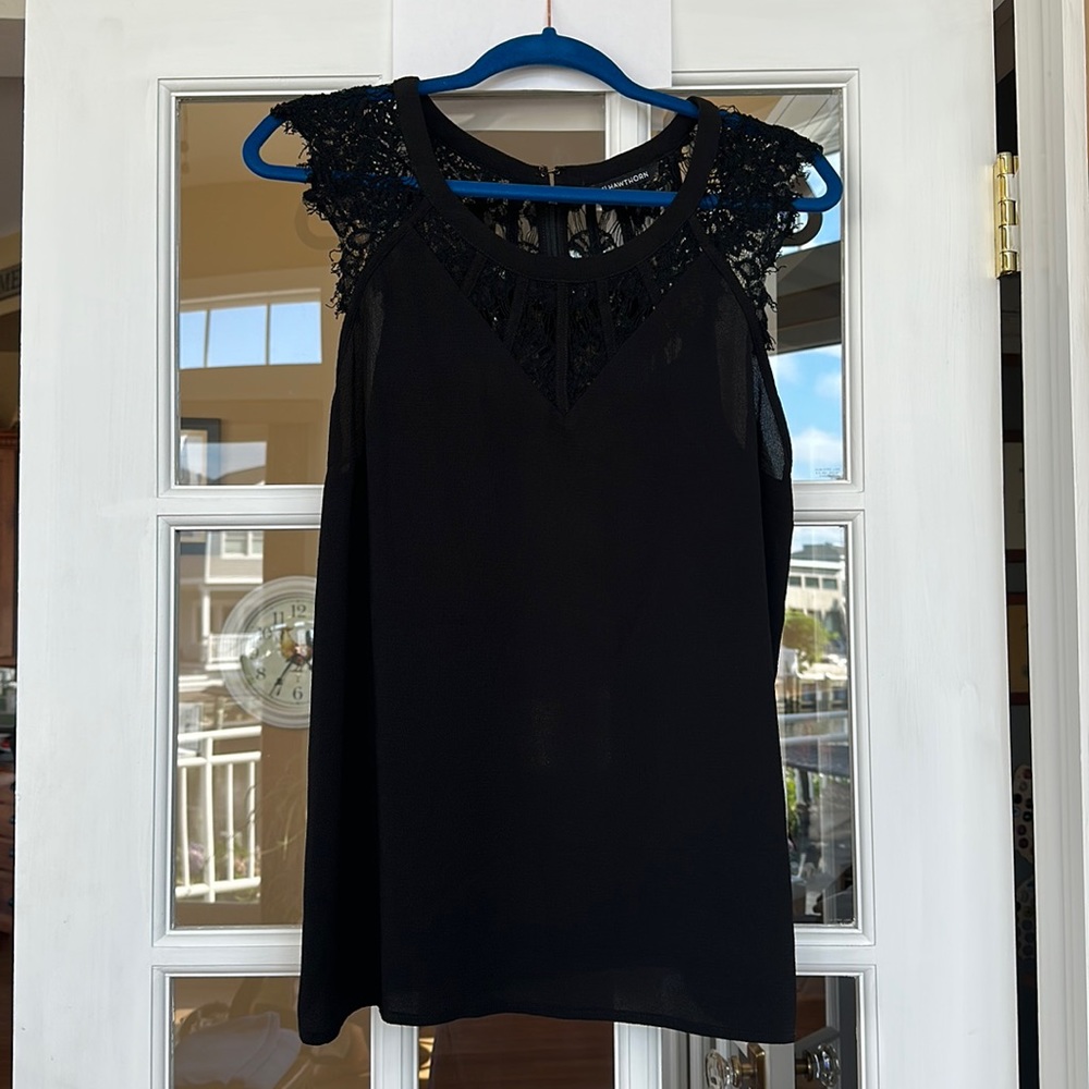 41 Hawthorn sleeveless black lace top